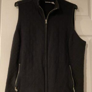 Women's Croft & Barrow Black Quilted Vest - Gently Used